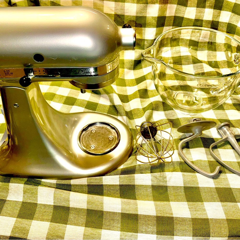 Kitchen Aid Artisan Series Stand Mixer